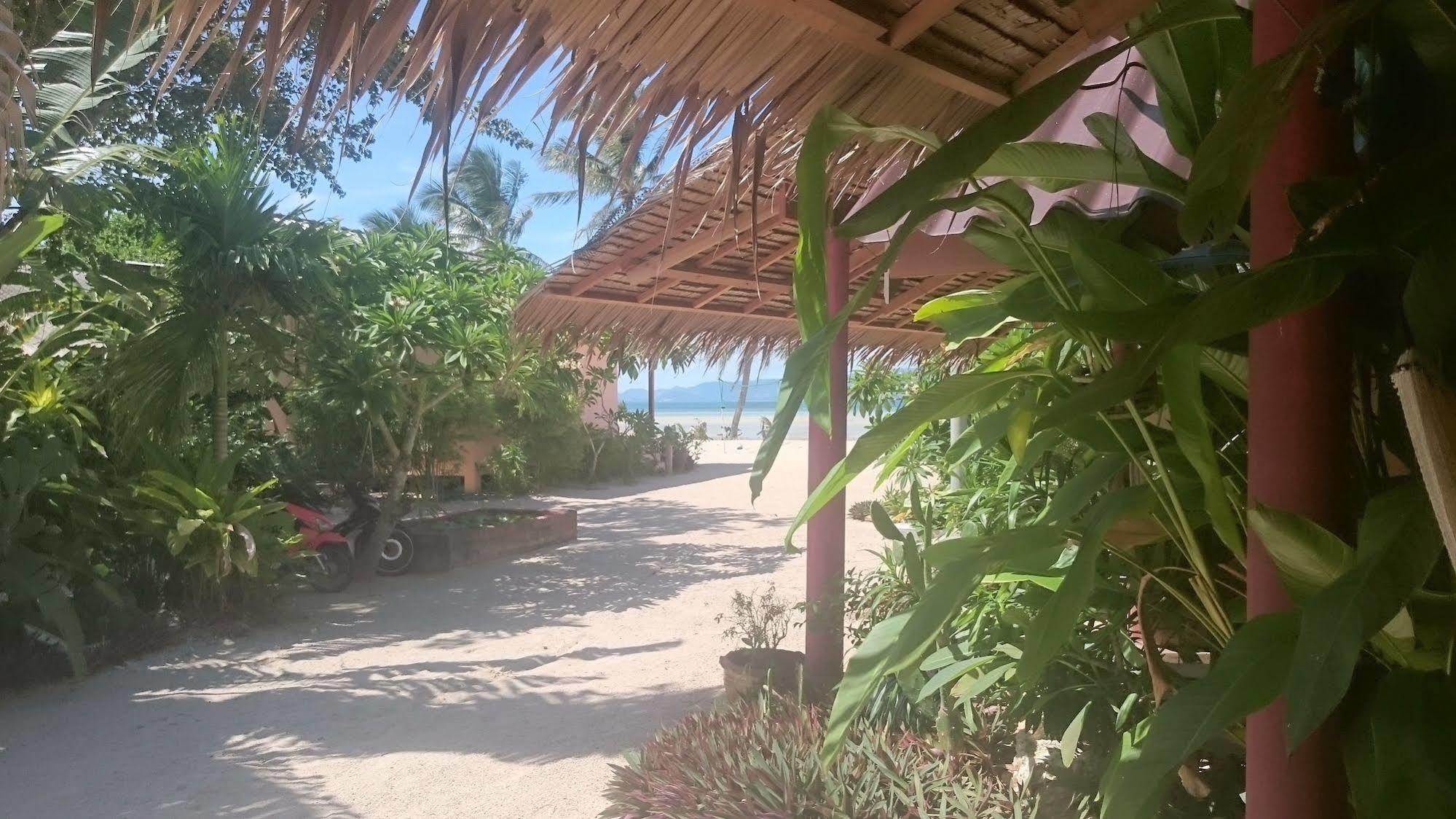 Papillon Bungalows Baan Tai Exterior photo